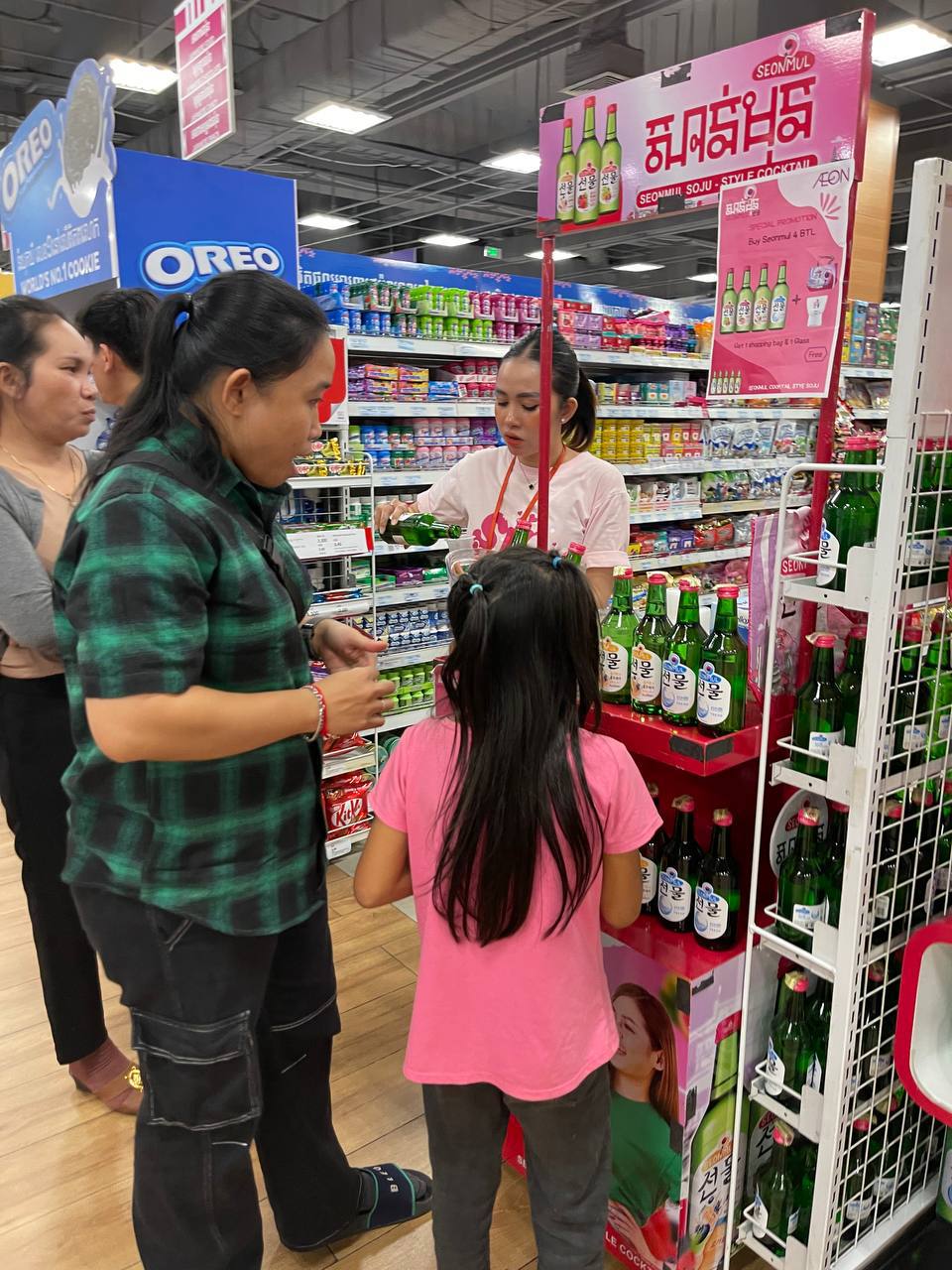 Da Houg Heng's premium wine tasting event at AEON 1 Cambodia